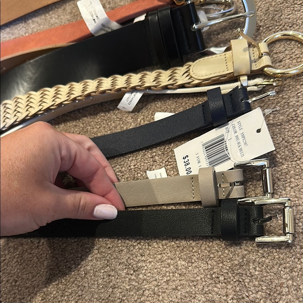 Assorted size large Belts Collection - Picture 6 of 9